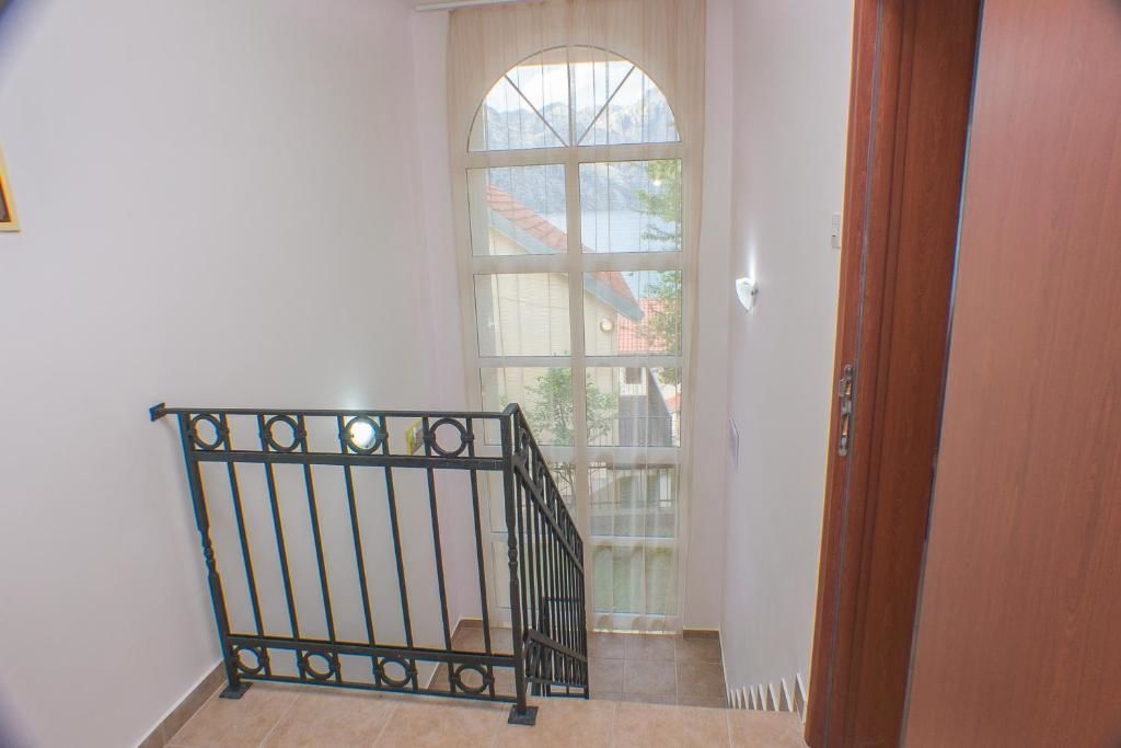 Дома для отпуска Apartment Svetlana Прчань