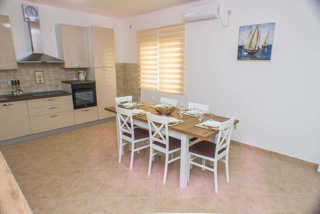Дома для отпуска Apartment Svetlana Прчань-6
